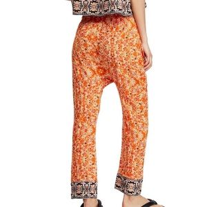 Free People Pants & Jumpsuits - Free People Make My Day Tapestry Print Pants Free People Pants & Jumpsuits - Free People Make My Day Tapestry Print Pants